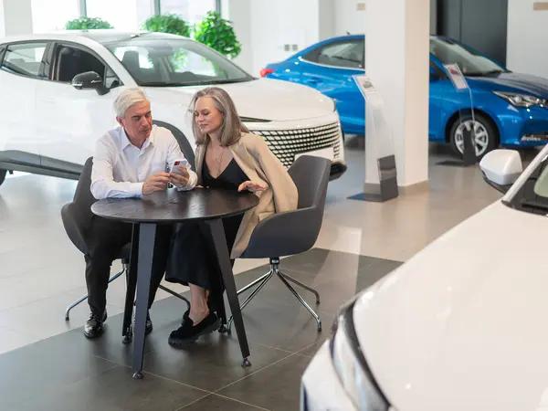 Discover Quality and Service at Alex Manos Car Dealership