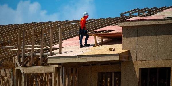 Federal Way Homeowners: Don’t Delay Your Roof Replacement