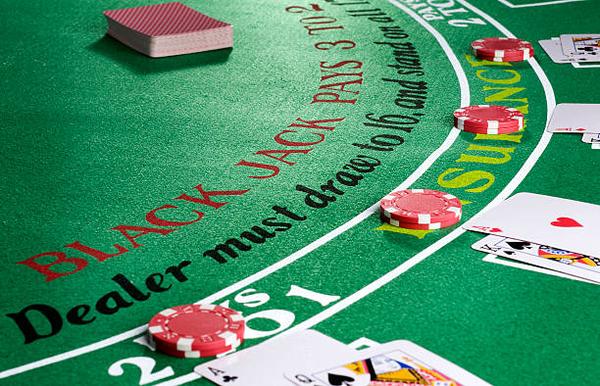 Comparing Table Games on a trusted online casino Singapore Website