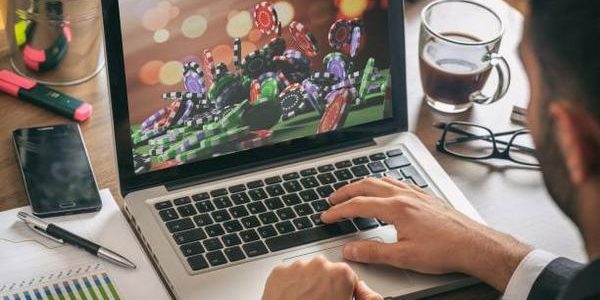 What Makes online casinos Singapore Simple to Navigate